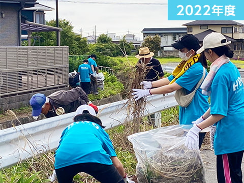 河川清掃参加 (1年目)